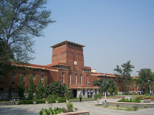 Sri Guru Tegh Bahadur Khalsa College campus